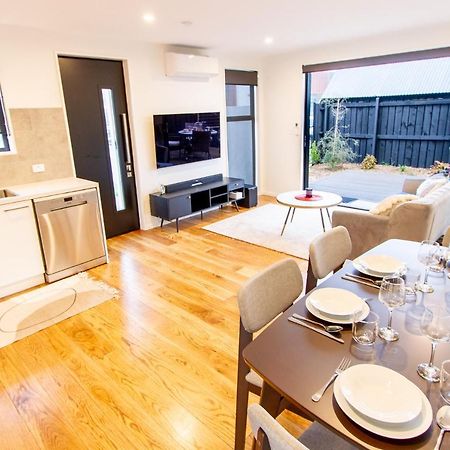 2 Bed Paradise Near Hagley Park Daire Christchurch Dış mekan fotoğraf