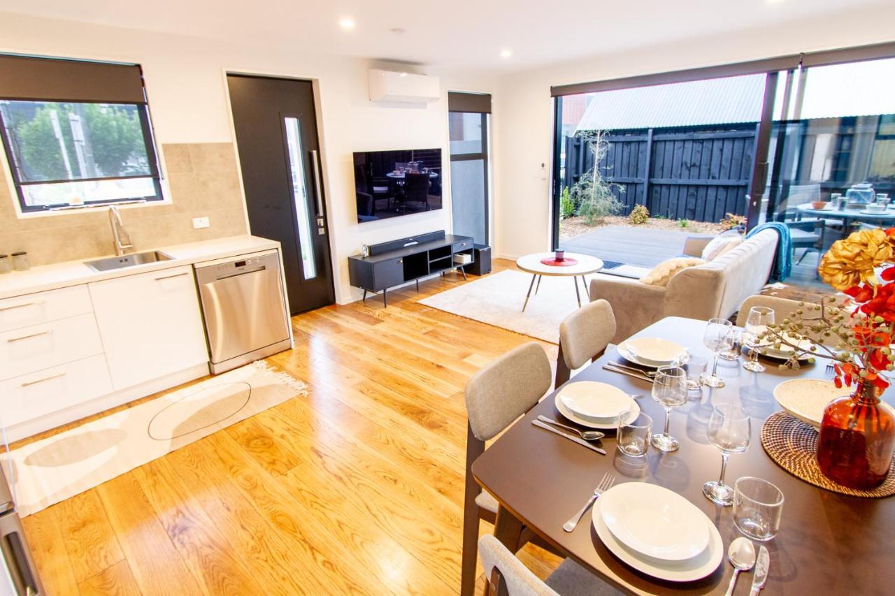 2 Bed Paradise Near Hagley Park Daire Christchurch Dış mekan fotoğraf